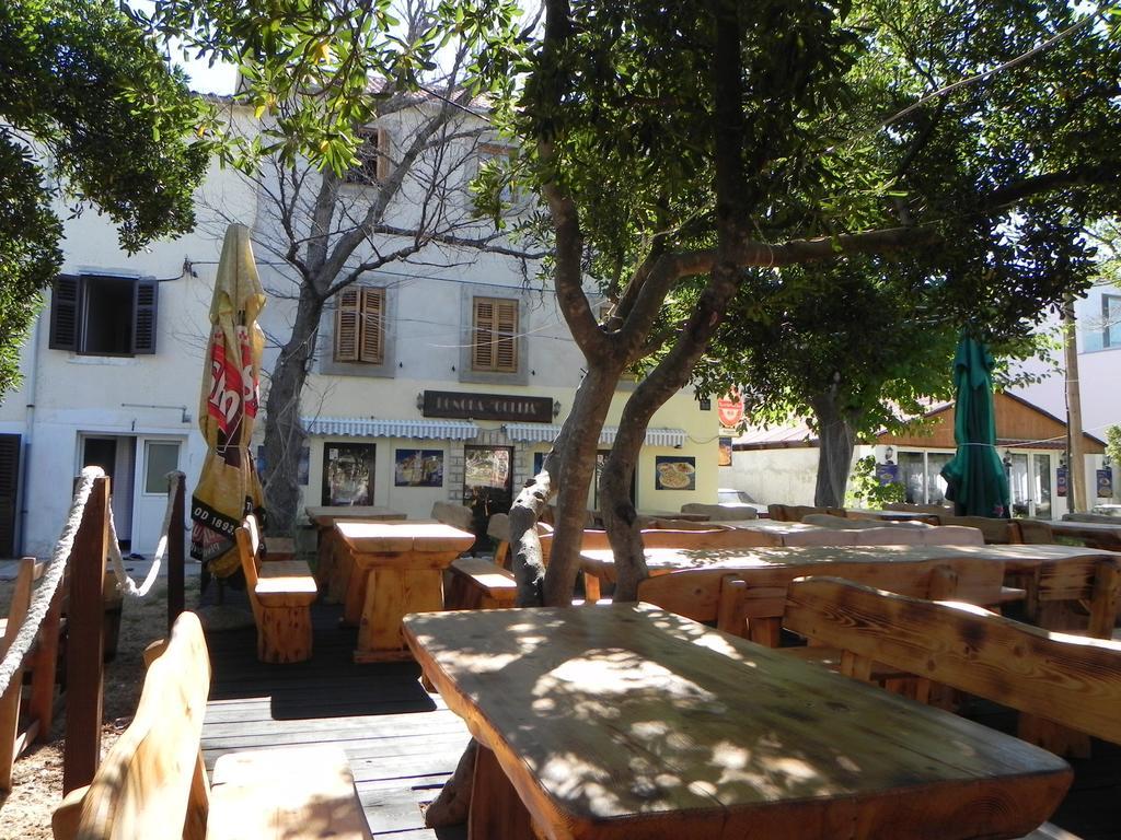 Apartments Riva Pag Town Room photo