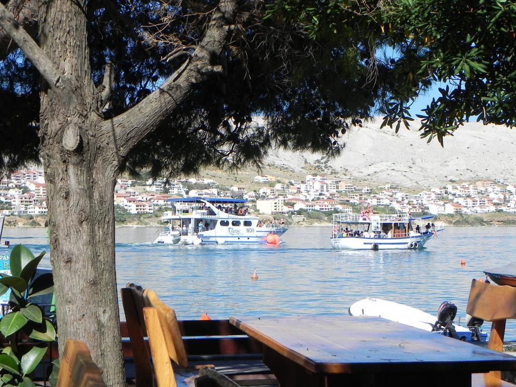 Apartments Riva Pag Town Room photo